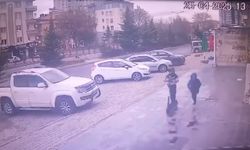 Hırsızlar önce kameralara, sonra polise yakalandı