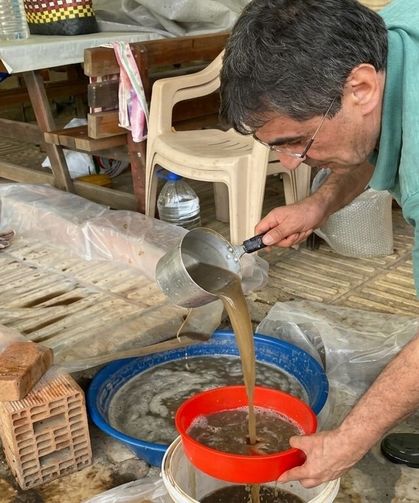 Aydın'da Bağ Bozumu: Asırlık Yöntemle Pekmez Mesaisi