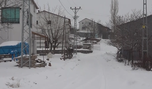Kışın bu köyde tek bir aile kalıyor