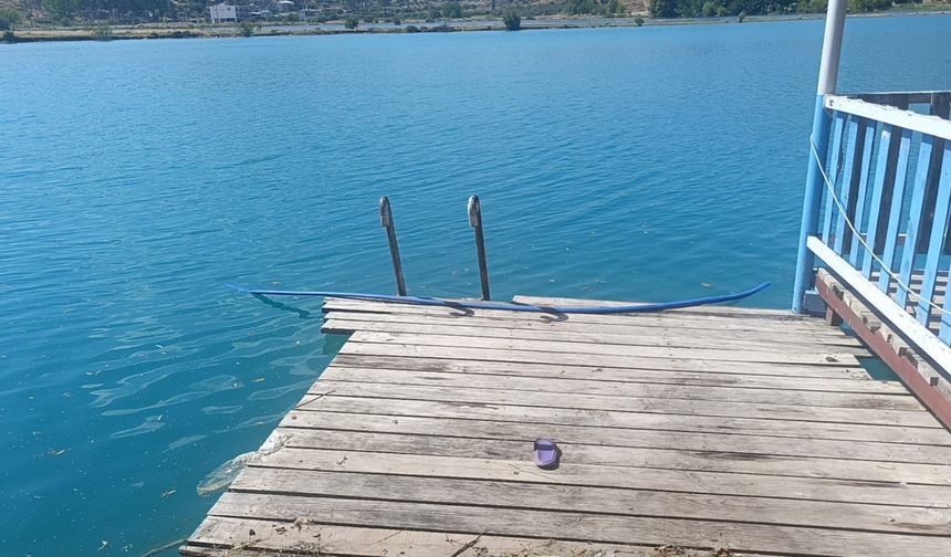 Suya Düşen Terliği Almak İsterken Baraj Gölünde Kayboldu