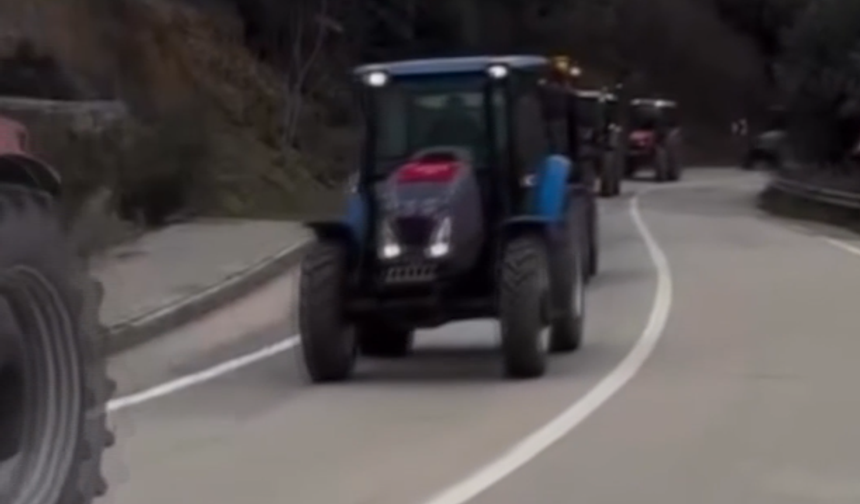 Mudanya’da Köylüler Ayağa Kalktı, Traktörler Yola Çıktı