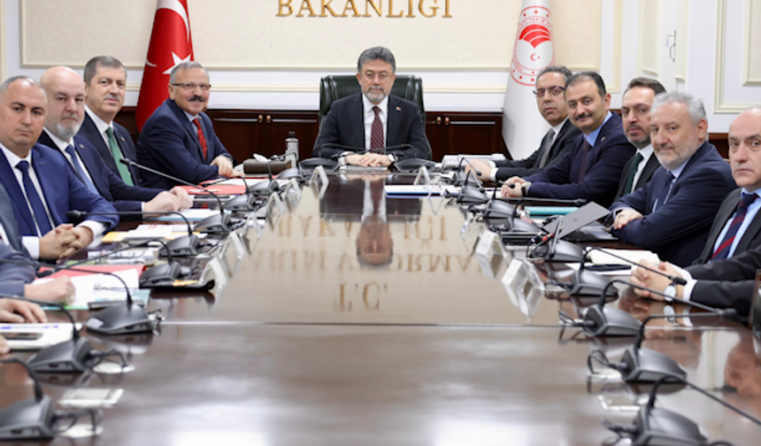 Hayvancılık Zirvesi’nde Sektörün Geleceği Masaya Yatırıldı